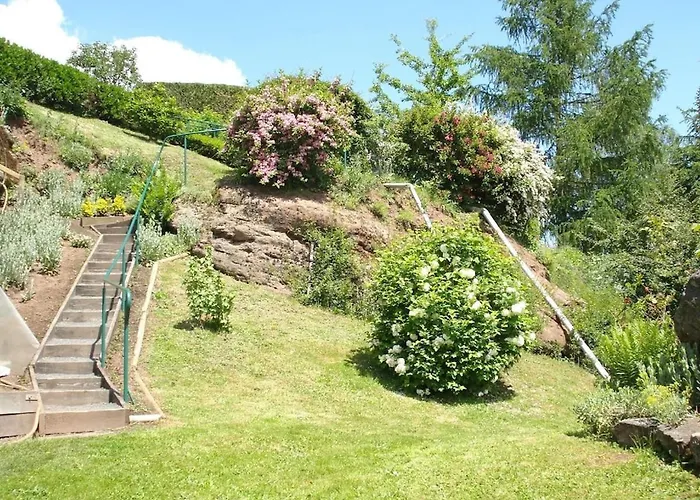 Maison Charmante Avec Jardin A - Vue Sur Montagnes Vakantiehuis *