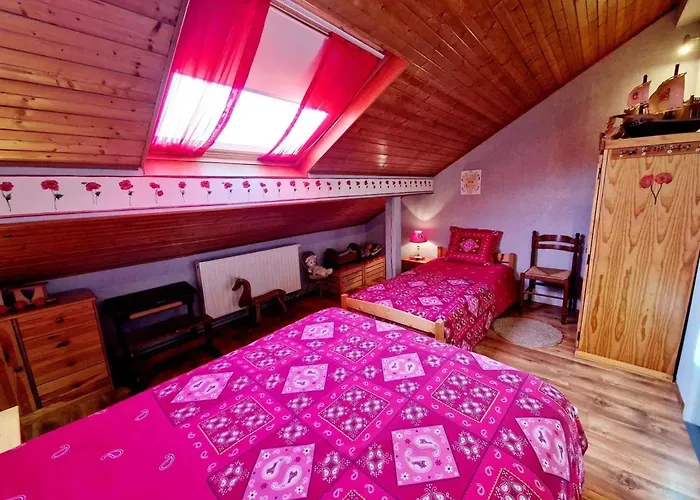 Vakantiehuis Maison Charmante Avec Jardin A - Vue Sur Montagnes *