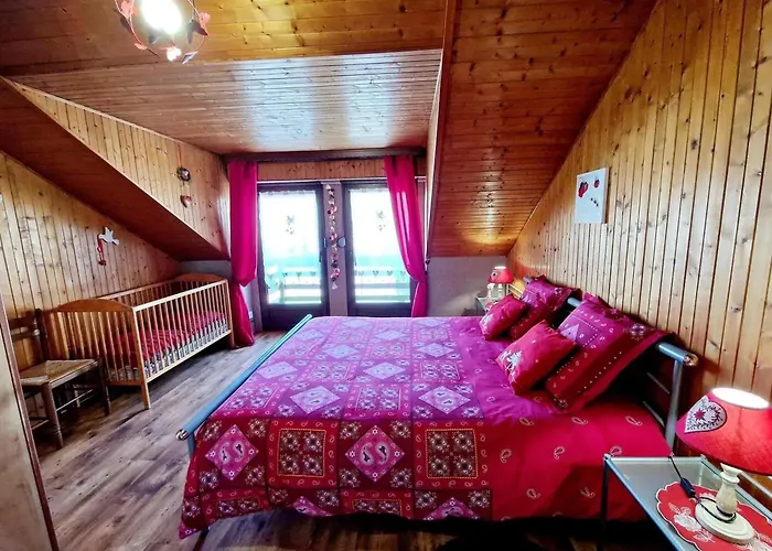 Maison Charmante Avec Jardin A - Vue Sur Montagnes